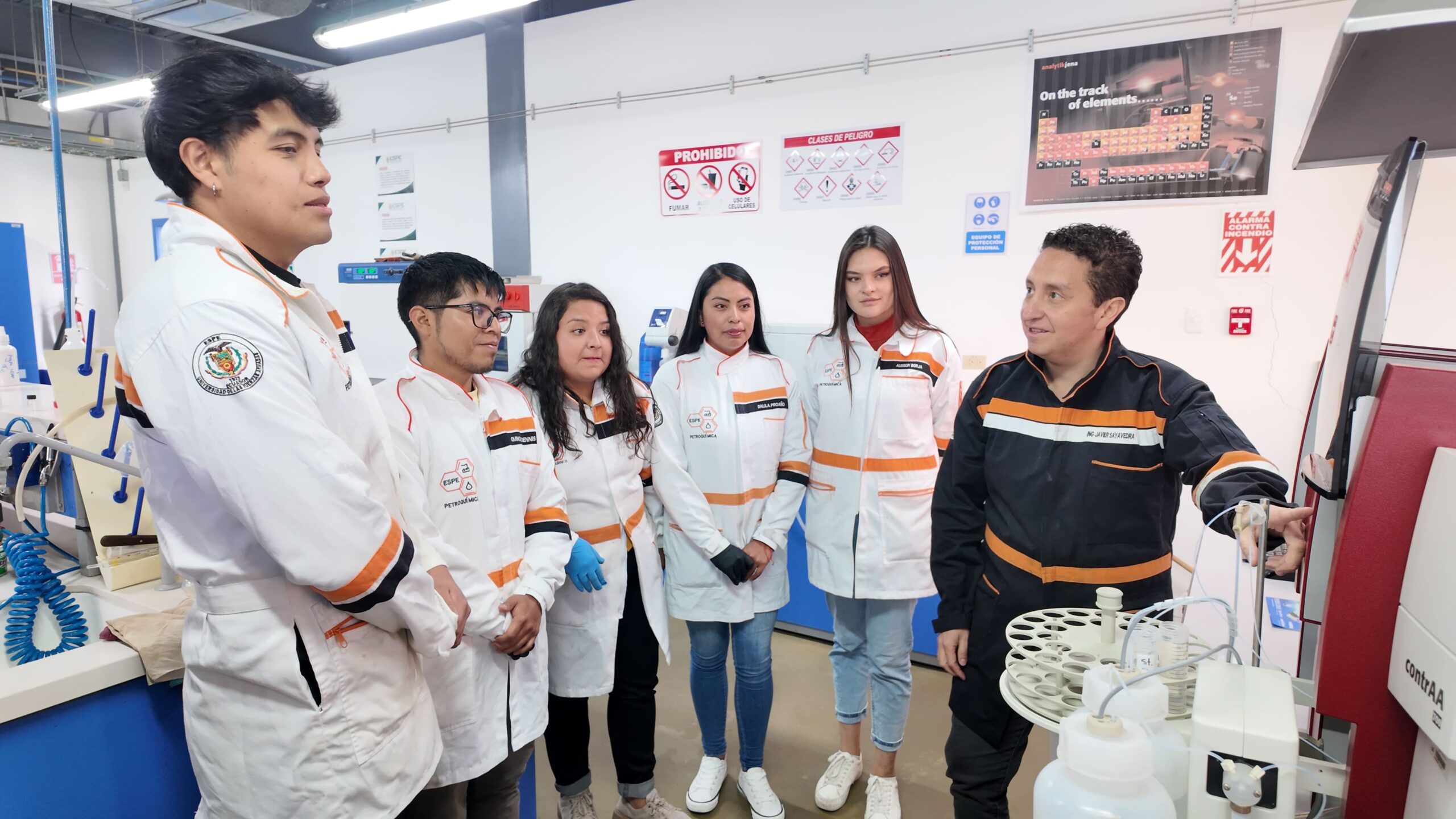 Estudiantes de Petroquímica